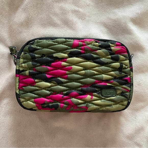 Lug Coupe in Camo Orchid - Picture 3 of 6